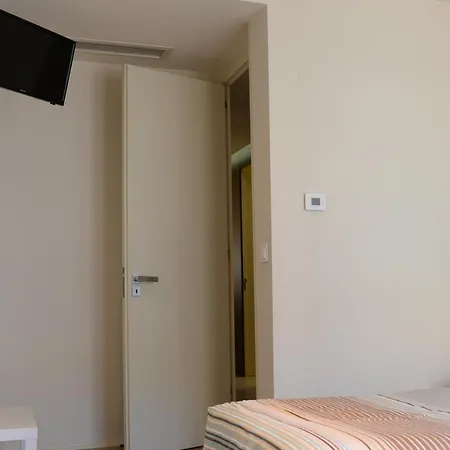 Lux With Pool And Garage ליסבון