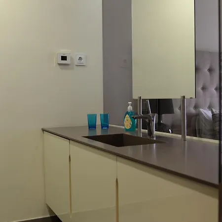 Apartment Lux With Pool And Garage